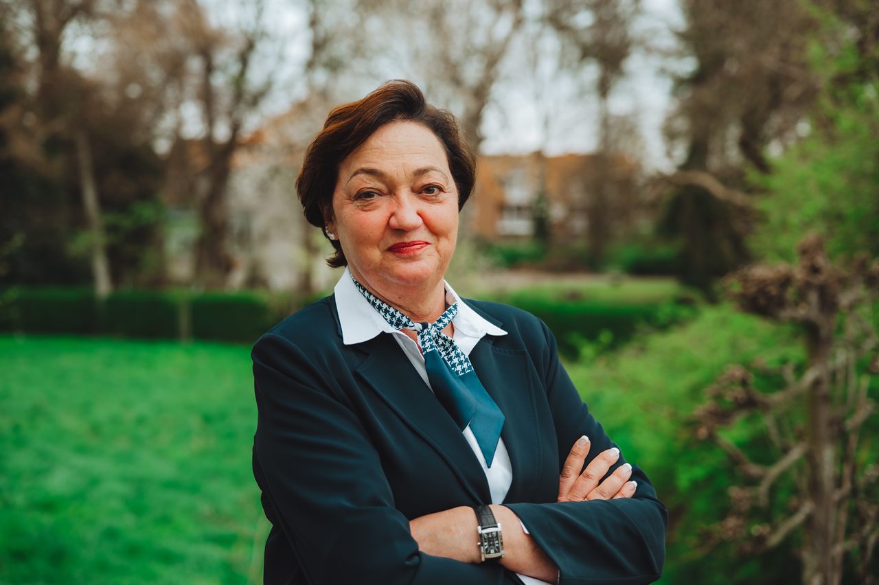 Claudia Gombault